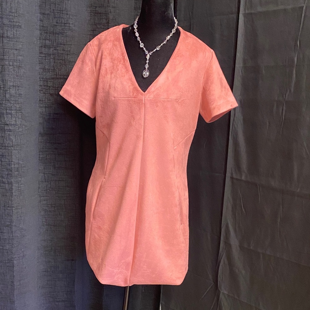 Coral Pink V-Neck Short Sleeve Tunic Top